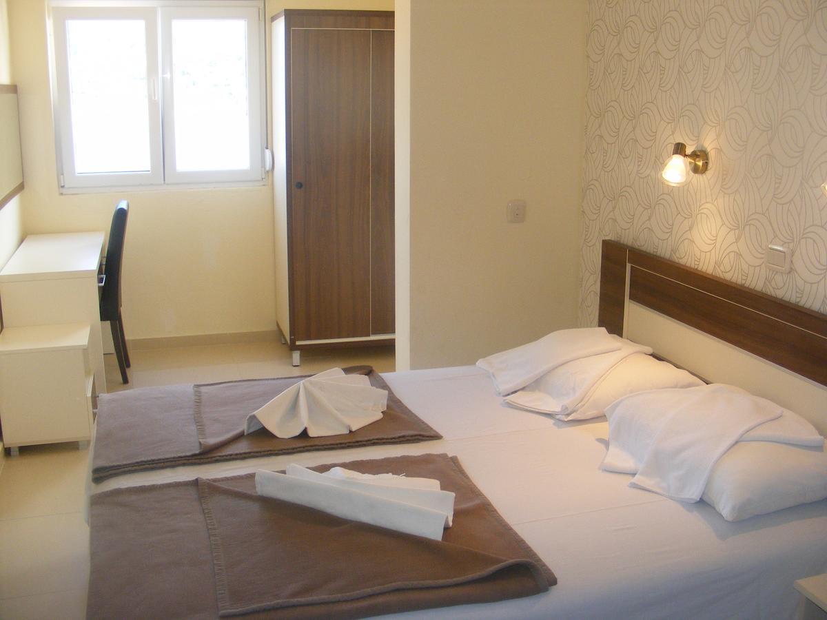 Ponta Apartment Rafailovici Luaran gambar